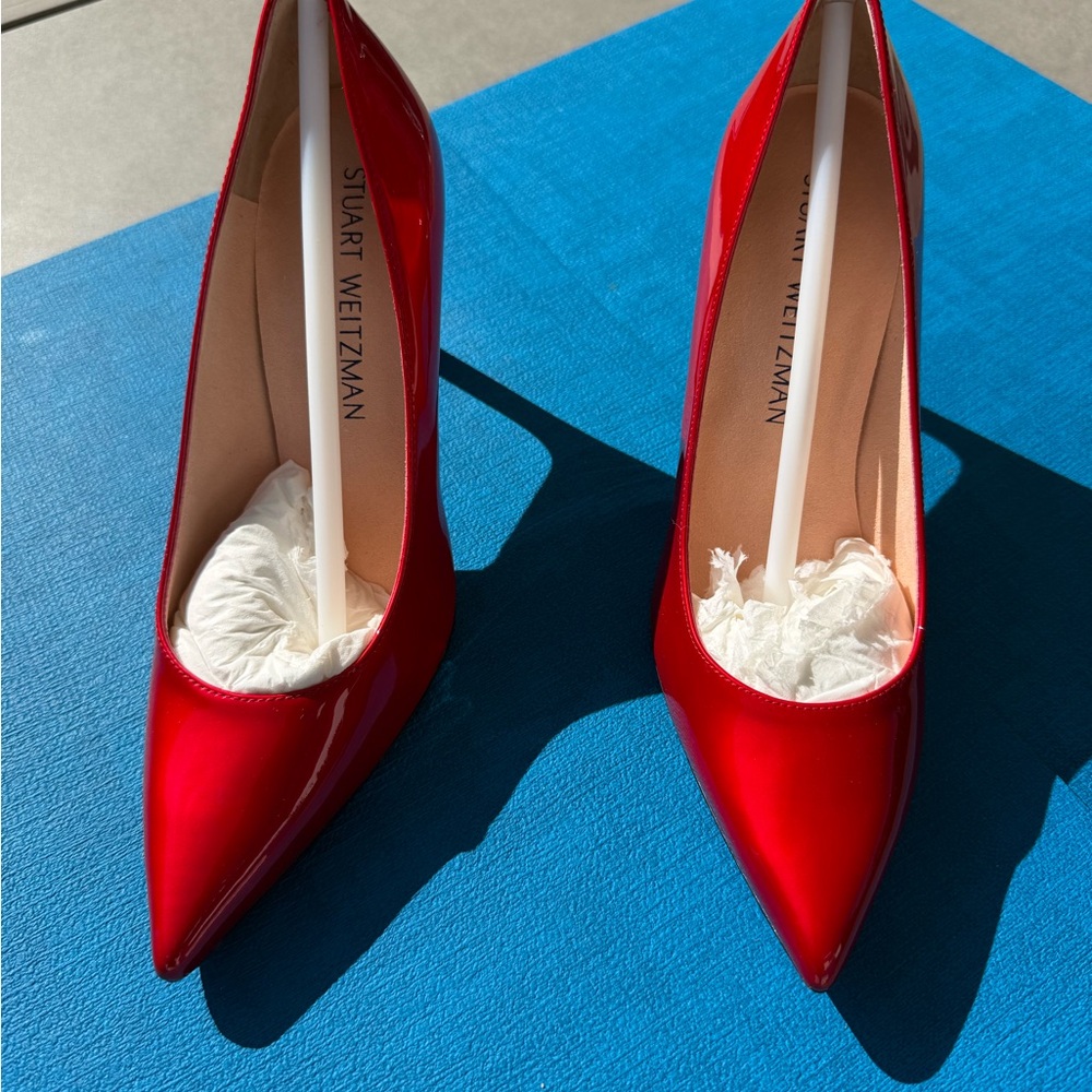 Stuart Weitzman Red Patent Pointed-Toe Stiletto Pumps Virgin America concourse